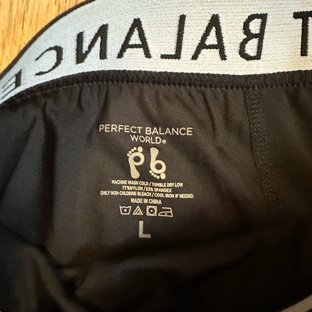 Perfect Balance World Black Leggings- Yoga - Pilates - Barre -Workout Leggings - Picture 6 of 7